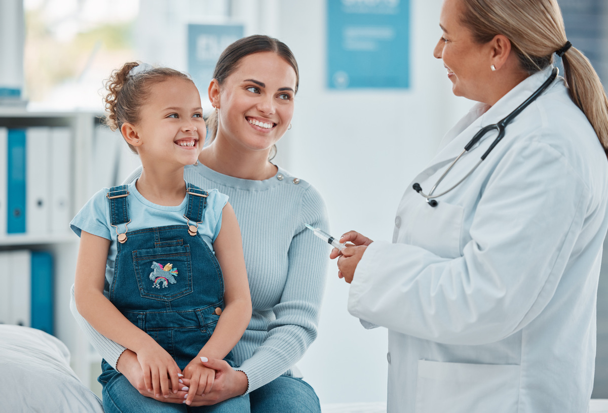 Прививки для детей: зачем нужна вакцинация
